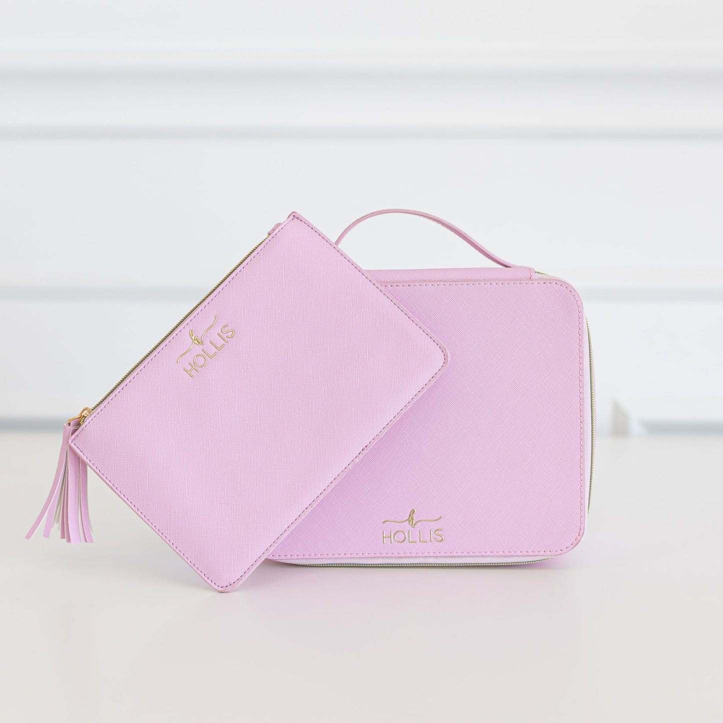 Hollis: Jett Setter