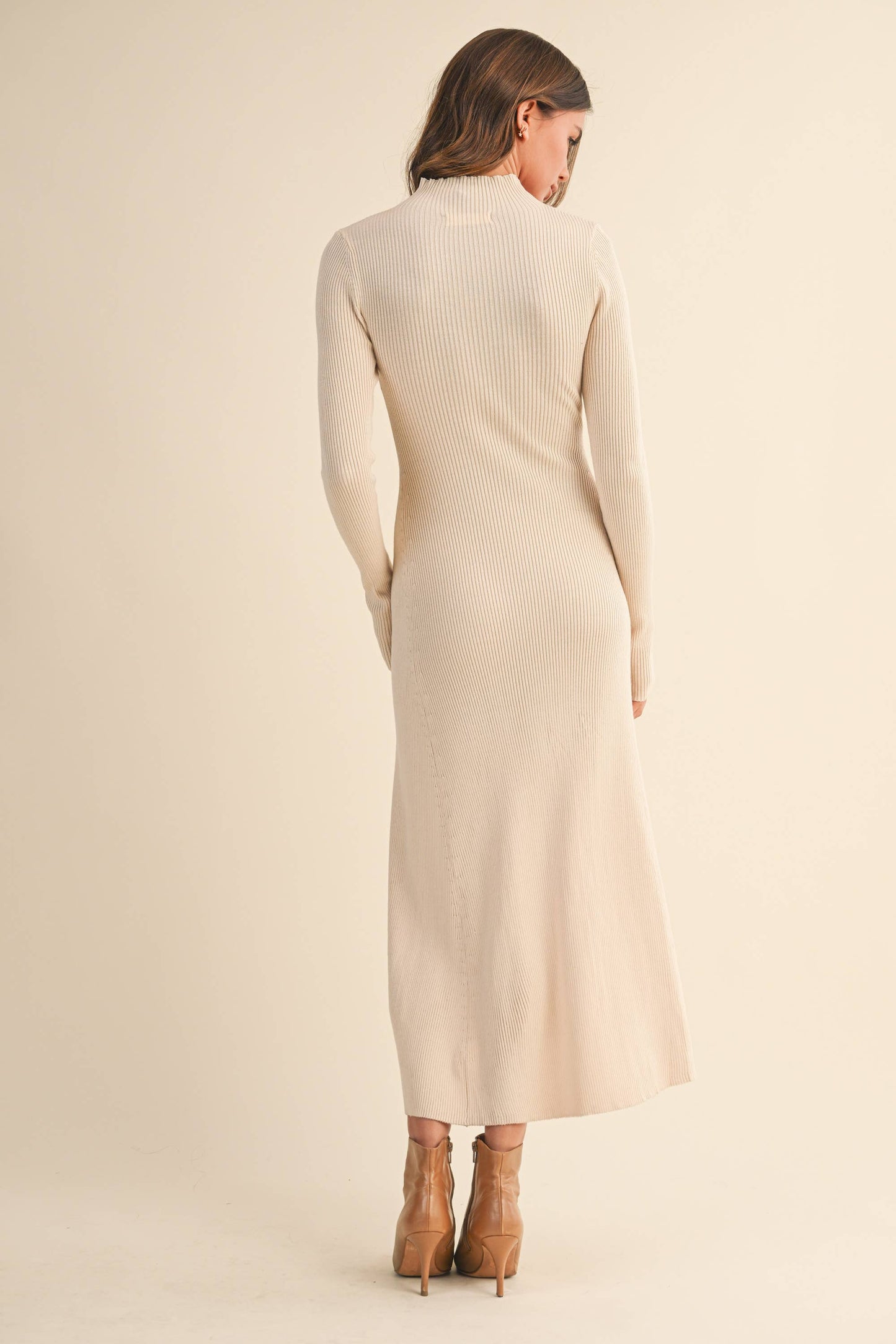 The Isabel Ribbed Flare Midi Dress