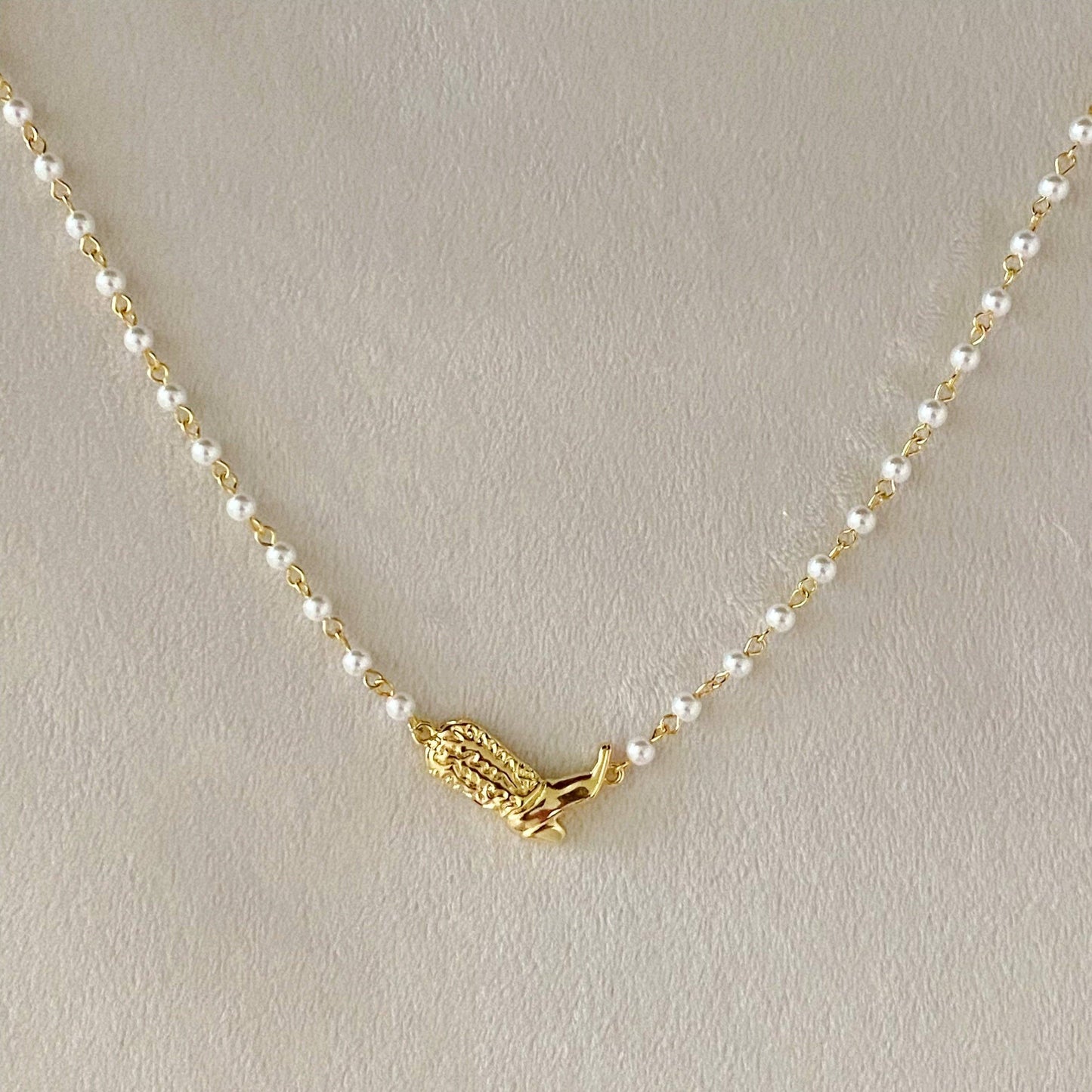 Boot Pearl Necklace